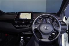 C-HR ハイブリッド G