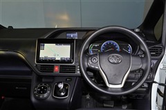 ノア ハイブリッド X