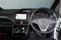 エスクァイア ハイブリッド Gi