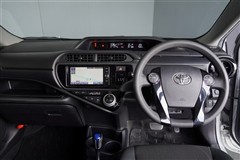 アクア S スタイルブラック