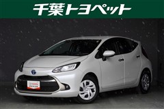 トヨタ　アクア G