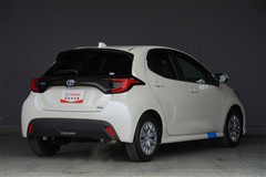 ヤリス ハイブリッド Z