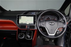 ヴォクシー ZS 7ニン