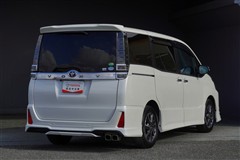 ヴォクシー ZS キラメキ 2