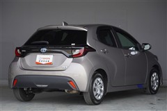 ヤリス ハイブリッド G