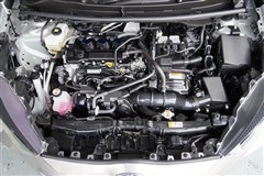 ヤリス ハイブリッド G