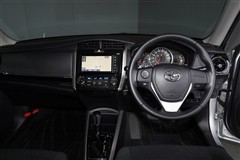 カローラアクシオ 1.5G