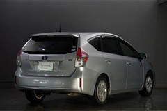 プリウスアルファー S