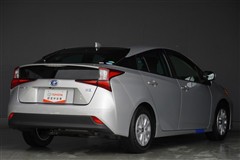 プリウス S セーフティープラス2