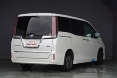 エスクァイア ハイブリッド Gi