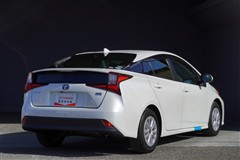 プリウス S セーフティープラス2