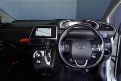 シエンタHV ファンベース G