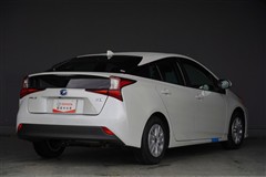 プリウス S セーフティープラス2