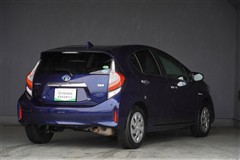 アクア S スタイルブラック