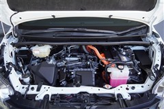 ノア ハイブリッド Si WxB3