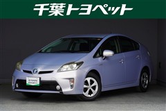 プリウス S