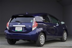 アクア S スタイルブラック