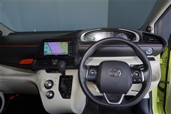 シエンタ ハイブリッド X