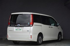 エスクァイア ハイブリッド Gi