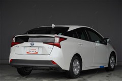 プリウス S セーフティープラス2