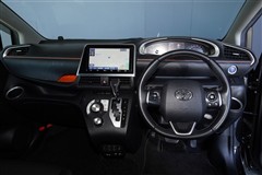 シエンタHV ファンベース G