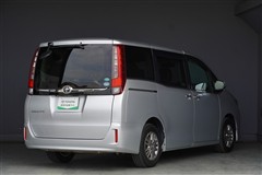 エスクァイア Gi 8ニン