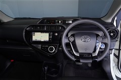 アクア S スタイルブラック