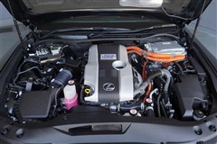 IS300h F SPORT