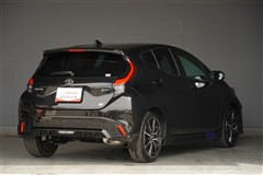 アクア GR SPORT