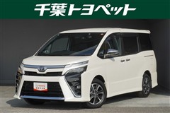トヨタ ヴォクシー ZS キラメキ3 8ニン