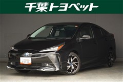 トヨタ プリウス A ツーリング ブラック
