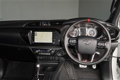 ハイラックス Z GR SPORT