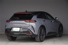 クラウン スポーツ RS