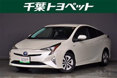 プリウス A