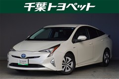 プリウス A