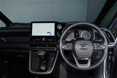ノア S-G 8ニン