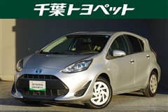 トヨタ　アクア S スタイルブラック