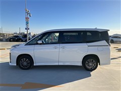 ヴォクシー HEV S-Z 4WD