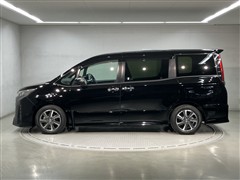 ノア Si WxB3 4WD 8ニン