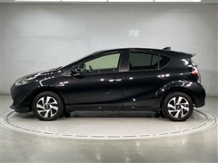 アクア Sスタイルブラック