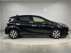 アクア Sスタイルブラック