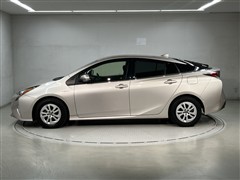 プリウス S セーフティプラス