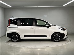 シエンタ HEV Z 5ニンノリ