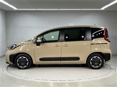 シエンタHV Z 5ニン