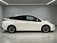 プリウス A ツーリングセレクション