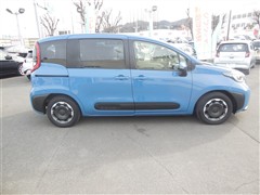 シエンタ HEV Z 7ニンノリ