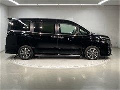 ヴォクシー ZS キラメキ3 7ニン