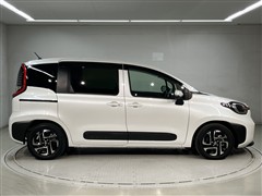 シエンタ HEV Z 5ニンノリ