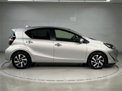 アクア Sスタイルブラック