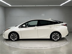 プリウス A ツーリングセレクション